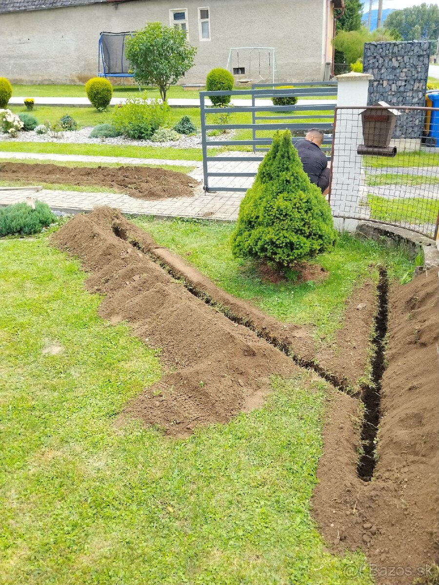 Výkopy pre vodu, kanalizáciu, elektrinu a plyn